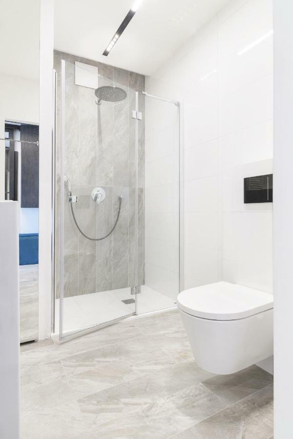 Perfectely Located Stay With Free Parking Poznan Exterior photo