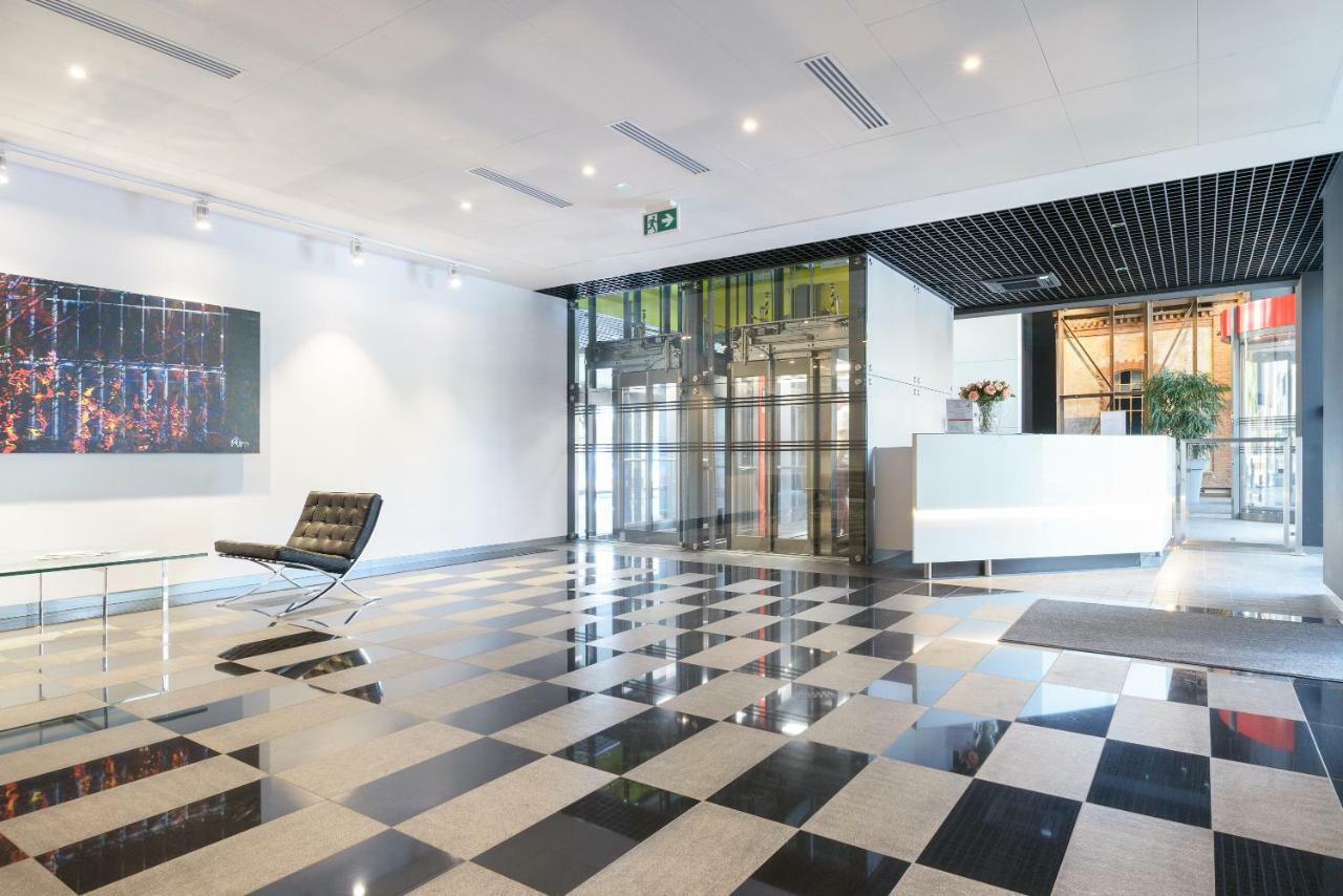 Perfectely Located Stay With Free Parking Poznan Exterior photo